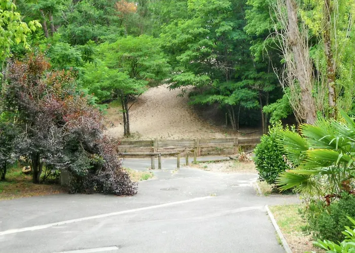 Charmante Maison Avec Jardin A Arcachon, Parfaite Pour 6 Personnes * Arcachon