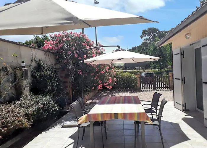 Charmante Maison Avec Jardin A Arcachon, Parfaite Pour 6 Personnes Prázdninový dům *