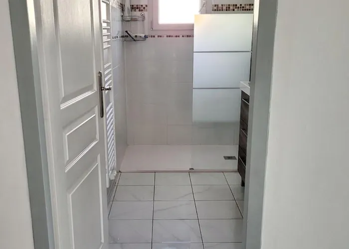 Holiday home Charmante Maison Avec Jardin A Arcachon, Parfaite Pour 6 Personnes