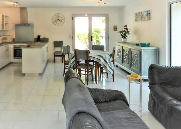 Charmante Maison Avec Jardin A Arcachon, Parfaite Pour 6 Personnes Arcachon