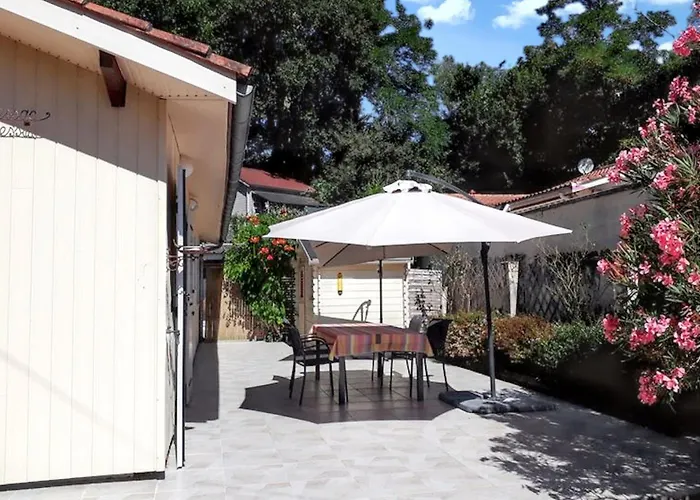 Charmante Maison Avec Jardin A Arcachon, Parfaite Pour 6 Personnes