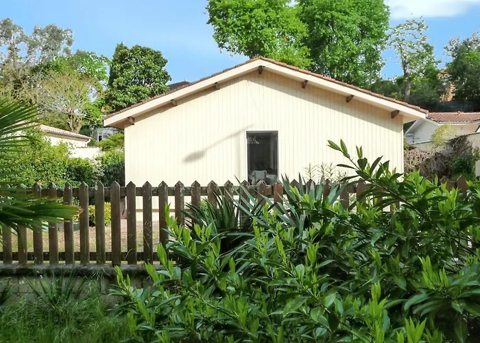 Holiday home Charmante Maison Avec Jardin A Arcachon, Parfaite Pour 6 Personnes *